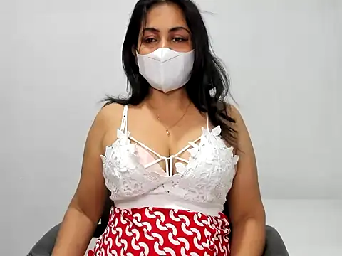 Crazy Cat1995 online show from 4, 12, 2025