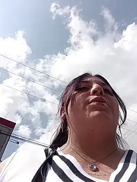 megan fox5 online show from 23, 10, 2025