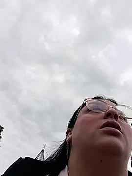 megan fox5 online show from 2, 12, 2025