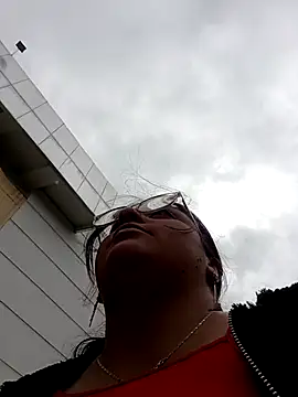 megan fox5 online show from 29, 10, 2025