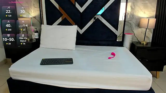 VioletRose as online show from 26, 10, 2025