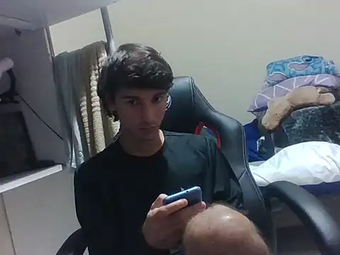 Snapshot of zyonboy1 chatting on 9, 7, 2026 zyonboy1 online show from 9, 7, 2026