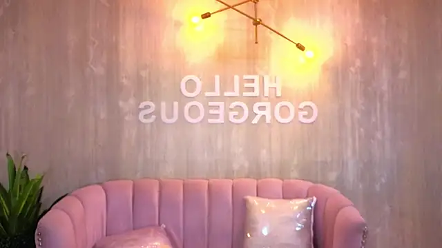 Snapshot of Abril_Velvet_a_ chatting on 8, 11, 2025 Abril Velvet a online show from 8, 11, 2025