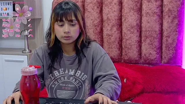 Conejita 420 online show from 11, 11, 2025