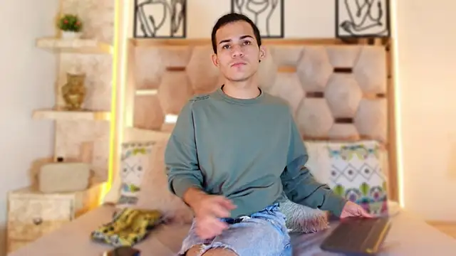 alessandro musk online show from 19, 12, 2025