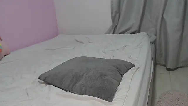 milaura25 online show from 3, 10, 2025