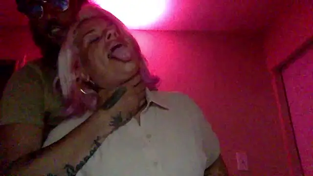 toomuchofafreak online show from 27, 4, 2026