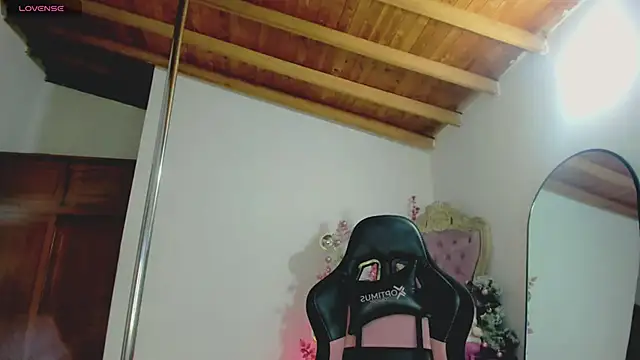 auraeroticaxxx online show from 12, 11, 2025