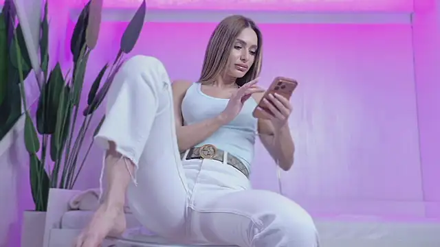 KaseyQuinn  online show from 6, 5, 2026