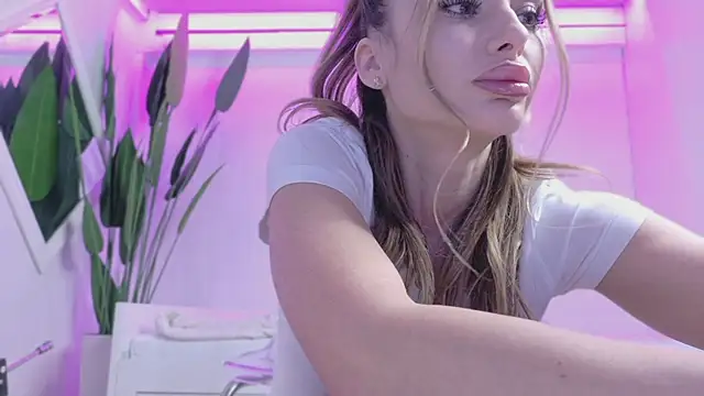 KaseyQuinn  online show from 3, 5, 2026