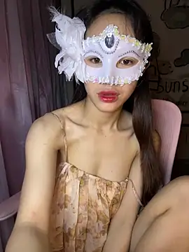 TiNa 04 online show from 9, 10, 2025