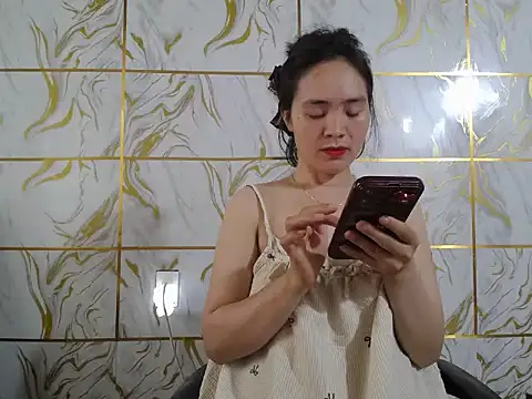 Lyzizi lovely09 online show from 4, 4, 2026