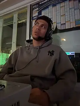 StrokingDaddy4 online show from 25, 3, 2026