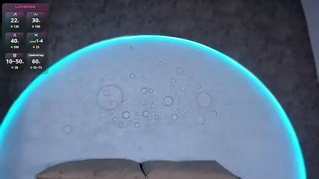 ReinaChloe online show from 7, 10, 2025