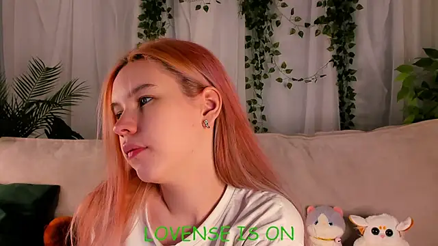 ElizSpieth online show from 10, 10, 2025