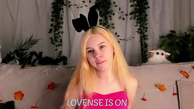 ElizSpieth online show from 21, 10, 2025