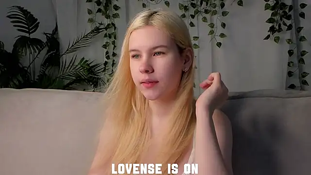 ElizSpieth online show from 16, 11, 2025