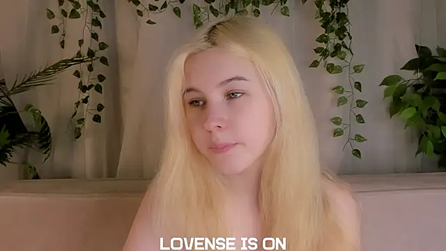 ElizSpieth online show from 11, 11, 2025