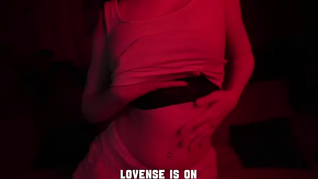 Snapshot of ElizSpieth chatting on 21, 12, 2025 ElizSpieth online show from 21, 12, 2025