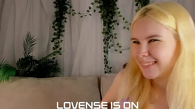 ElizSpieth online show from 28, 10, 2025