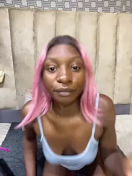 LonelyQueenxx25 online show from 23, 4, 2026