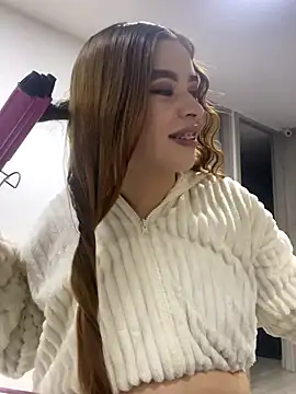 Snapshot of CharlotteBrownn_ chatting on 12, 11, 2025 CharlotteBrownn online show from 12, 11, 2025