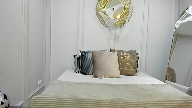 Snapshot of CharlotteBrownn_ chatting on 21, 10, 2025 CharlotteBrownn online show from 21, 10, 2025