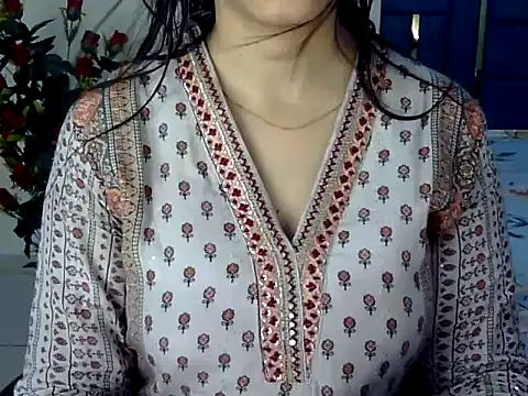 Rumi cute online show from 2, 5, 2026