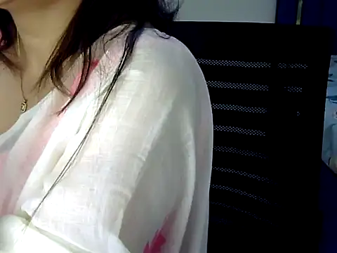 Rumi cute online show from 13, 4, 2026