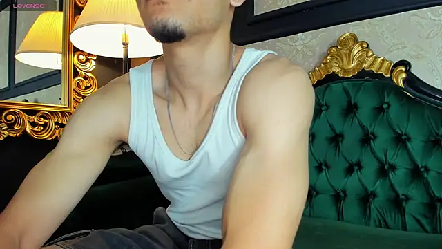 Snapshot of AlessandroKiing chatting on 14, 6, 2026 AlessandroKiing online show from 14, 6, 2026