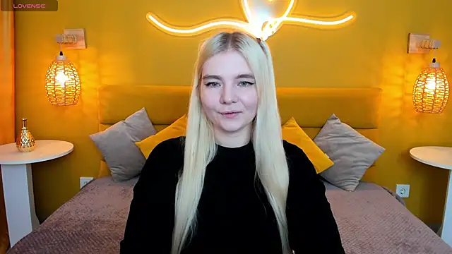 RuthBryant online show from 4, 11, 2025