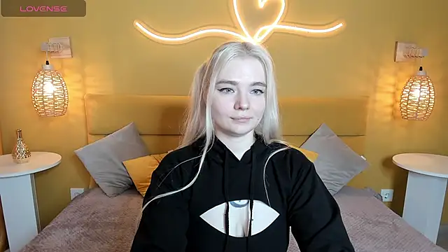 RuthBryant online show from 14, 9, 2025