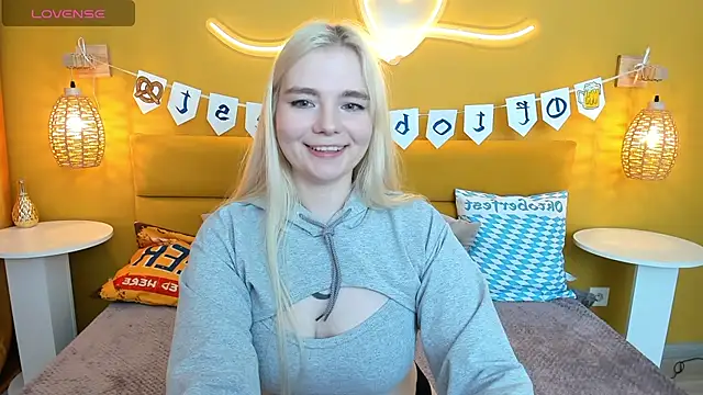 RuthBryant online show from 28, 9, 2025