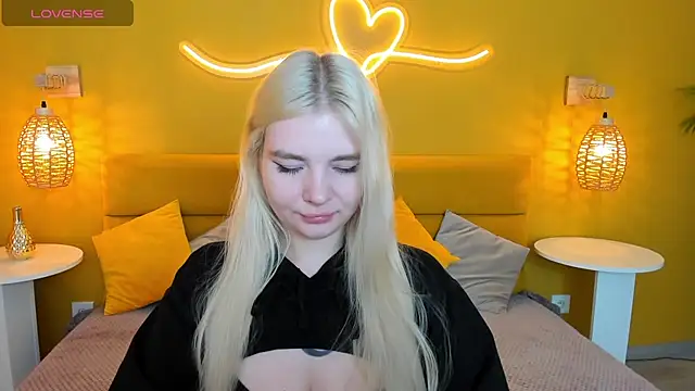 RuthBryant online show from 5, 10, 2025