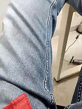 themasklover online show from 9, 4, 2026