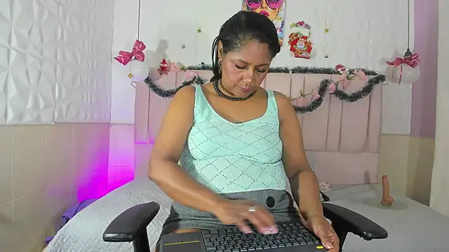 mya blaze online show from 18, 12, 2025