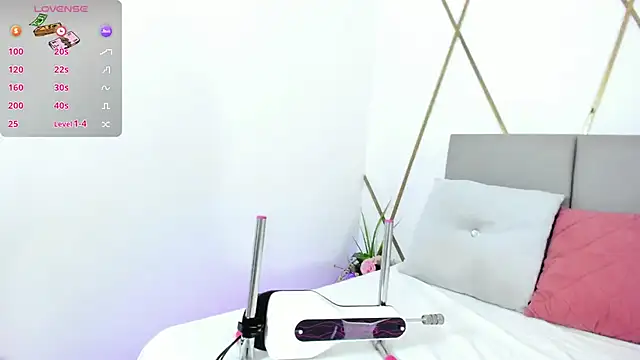 Venuswilds online show from 15, 9, 2025