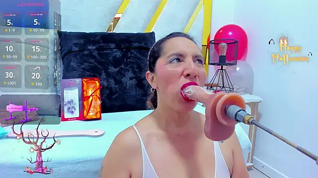 Luna Naughty1 online show from 10, 11, 2025