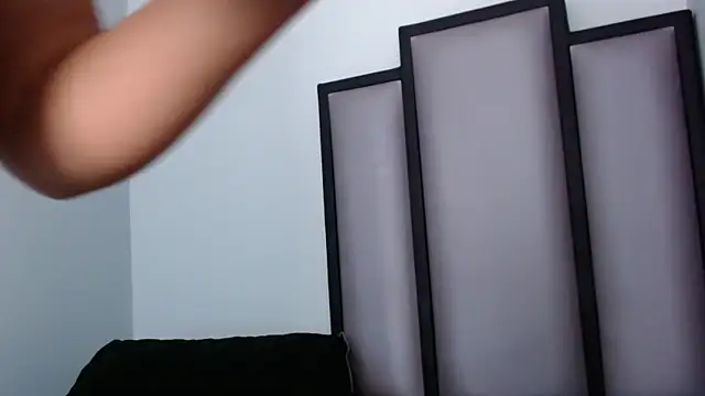 Snapshot of Lucy-23 chatting on 9, 11, 2025 Lucy-23 online show from 9, 11, 2025