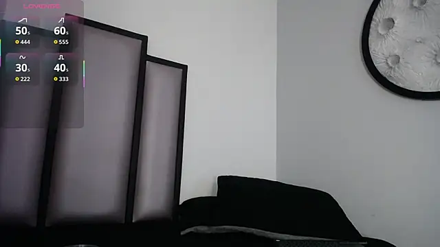 Snapshot of Lucy-23 chatting on 7, 10, 2025 Lucy-23 online show from 7, 10, 2025