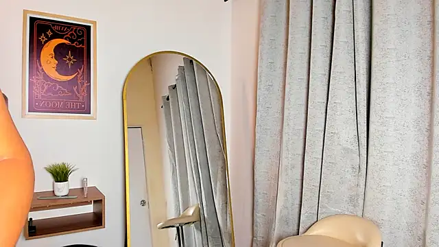 Snapshot of samaantha_lux chatting on 9, 1, 2026 samaantha lux online show from 9, 1, 2026