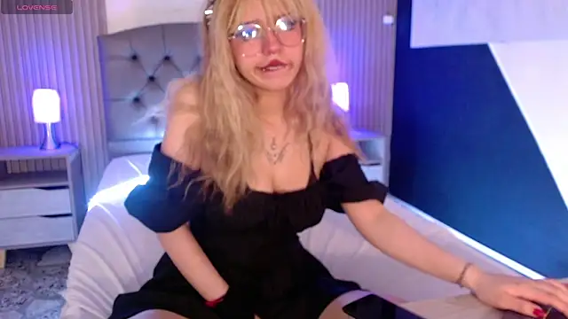 rihonna hs8 online show from 22, 9, 2025