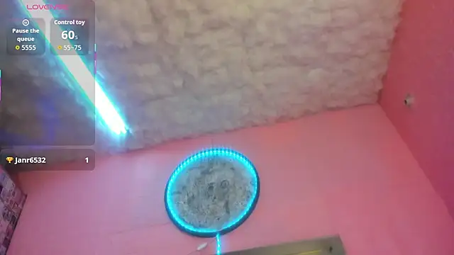 Nicole Rosales online show from 16, 2, 2026