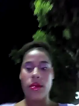 Snapshot of Mia-sensual chatting on 28, 10, 2025 Mia-sensual online show from 28, 10, 2025