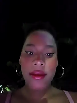 Snapshot of Mia-sensual chatting on 27, 9, 2025 Mia-sensual online show from 27, 9, 2025