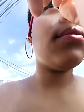 Snapshot of Mia-sensual chatting on 8, 11, 2025 Mia-sensual online show from 8, 11, 2025