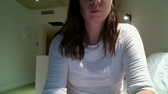 ALICAINWONDERLAND online show from 19, 10, 2025