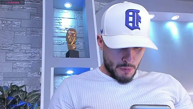 dominic de luca online show from 15, 4, 2026