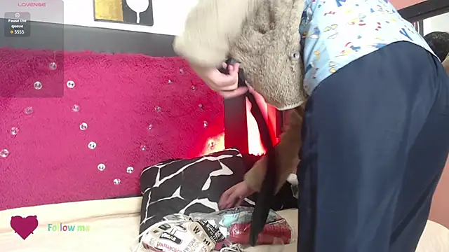 Engeelll online show from 21, 10, 2025