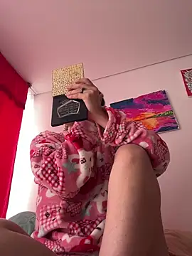 larsonbeverly online show from 6, 3, 2026